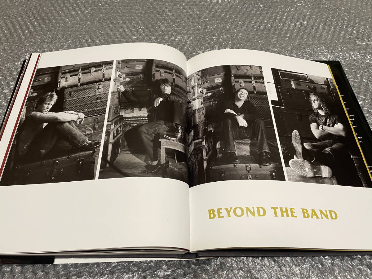 バーゲンで 洋書☆ボン・ジョヴィ【25周年記念 写真集】☆レコーディング その他
