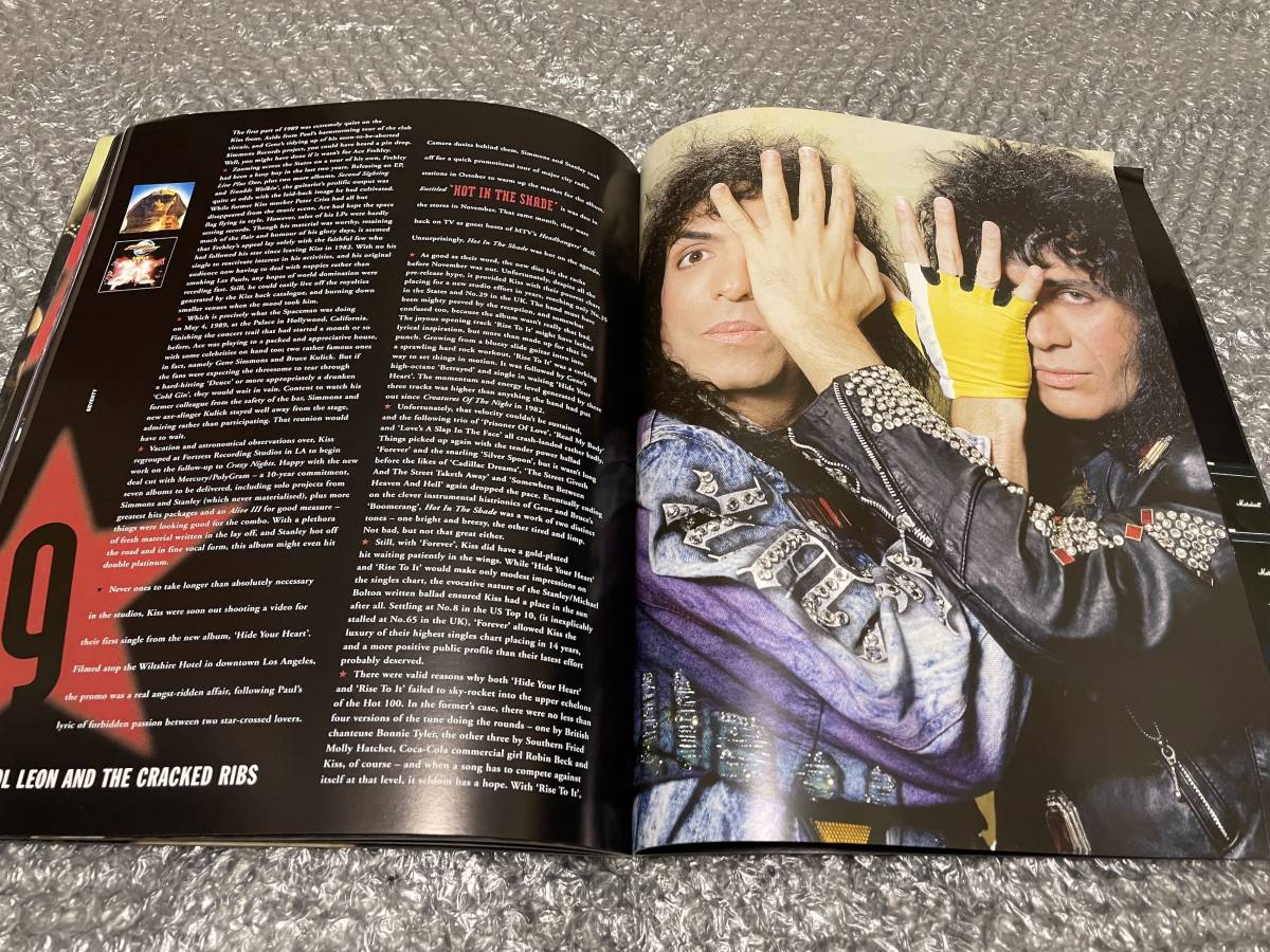 大学生 割引 Yahoo!オークション ハード KISS【写真集】1997年発刊 洋書 - その他