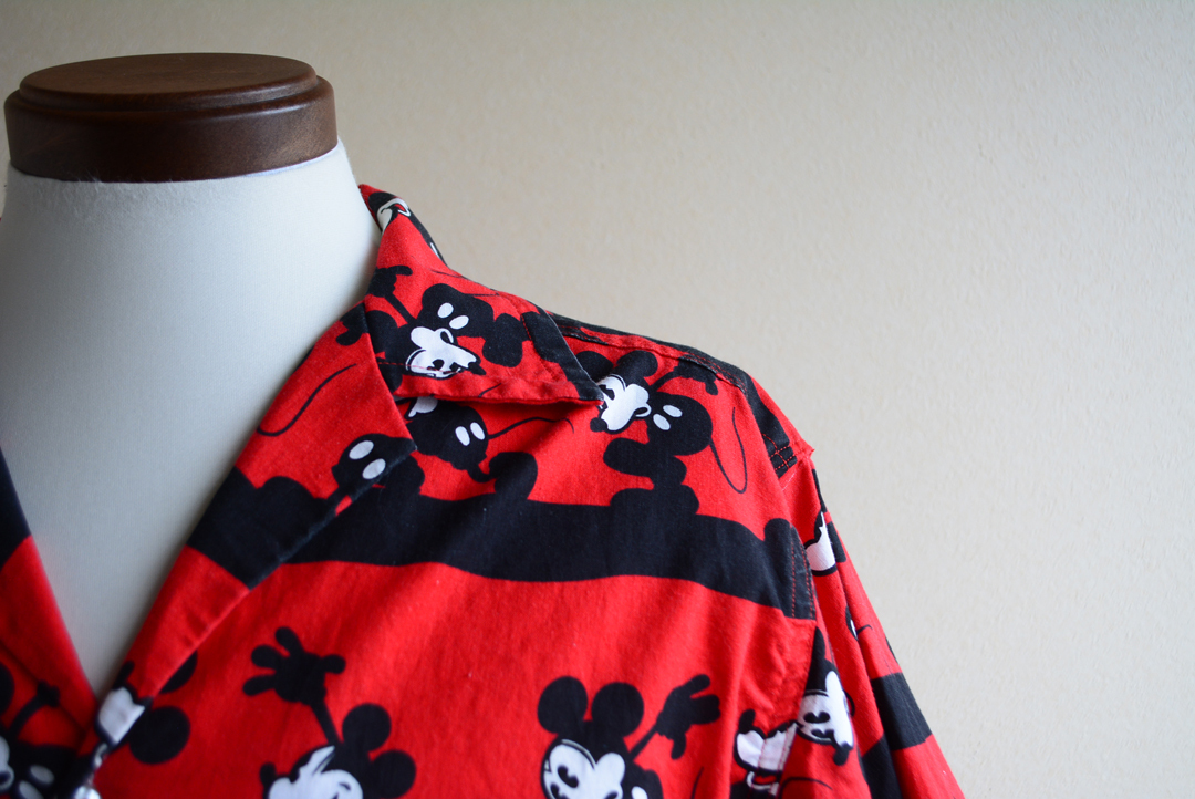 USA古着 ミッキーマウス 半袖コットンシャツ 実寸M 赤 / 総柄 オープンカラー Mickey Mouse ディスニー キャラクター ビンテージ_画像6