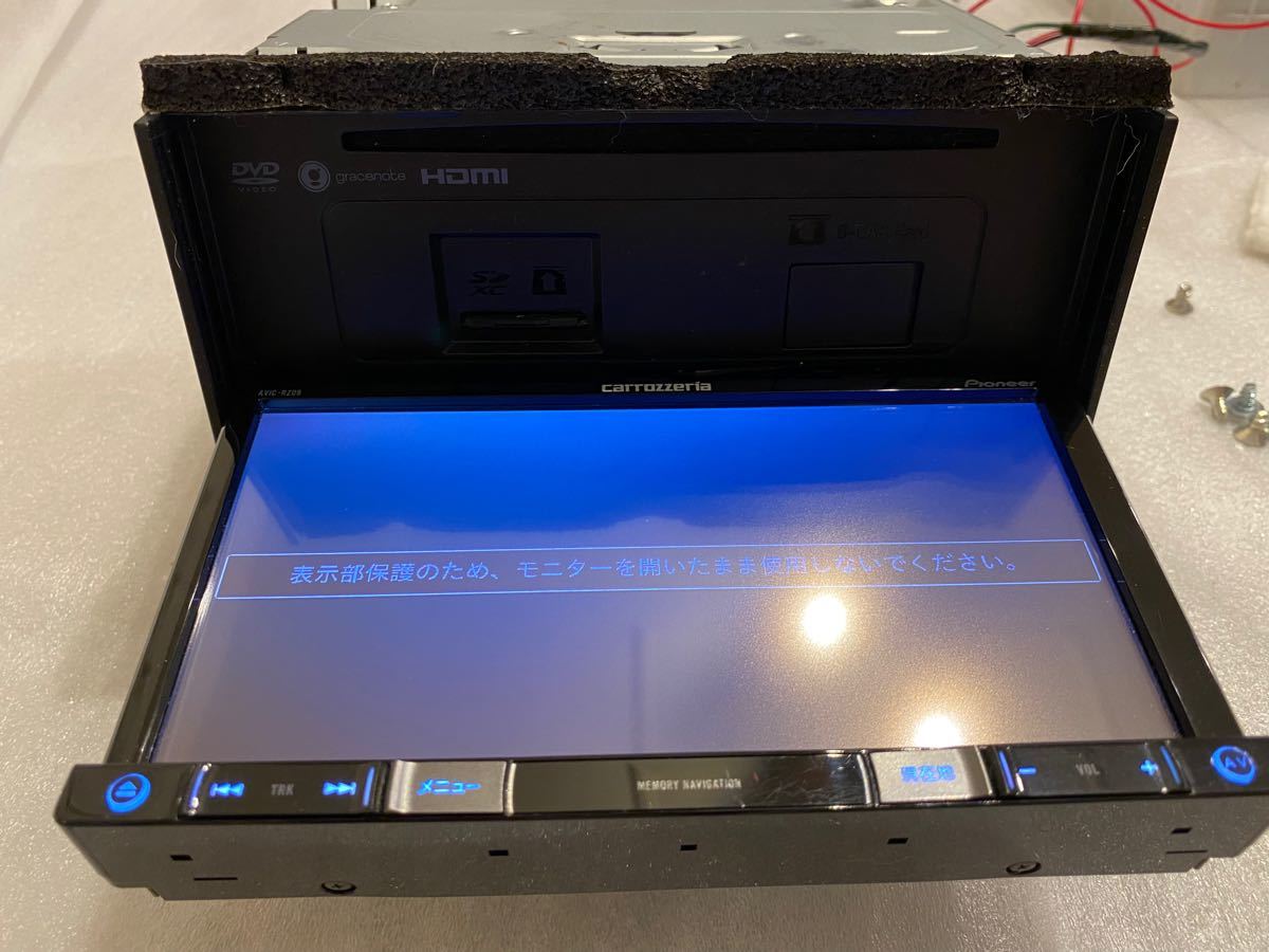カロッツェリア 楽ナビ メモリーナビ AVIC-RZ09 フルセグ Bluetooth DVD CD HDMI SD
