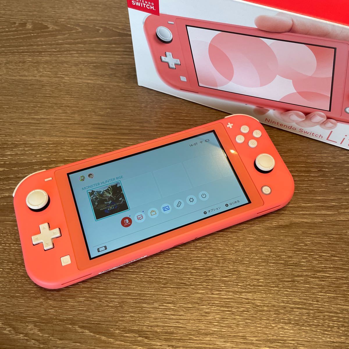 Nintendo Switch Lite コーラル ニンテンドー スイッチライト 本体