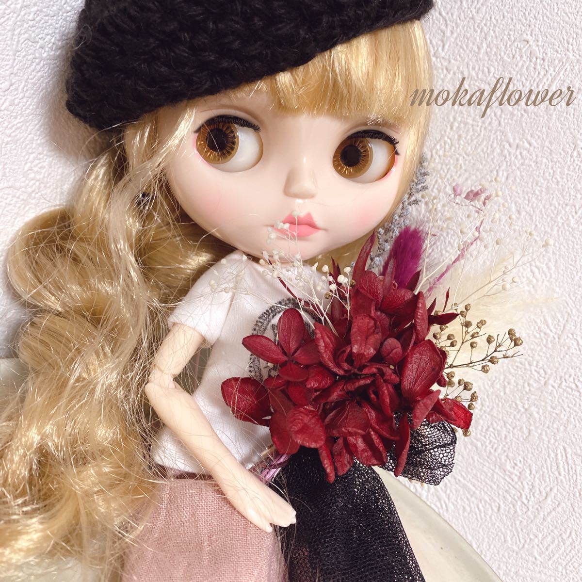 Paypayフリマ ブライス ミディブライス リカちゃん 花束 スワッグ 赤黒 Paypayフリマ ブライス ミディブライス リカちゃん 花束 スワッグ 赤黒
