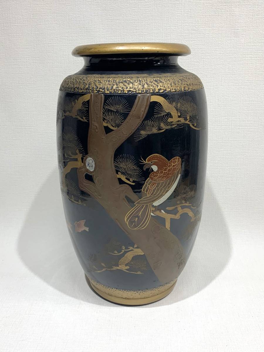Yahoo!オークション - 時代物 九谷焼 薩摩焼 黒地 金彩 色絵 Yahoo!オークション - 時代物 九谷焼 薩摩焼 黒地 金彩 色絵