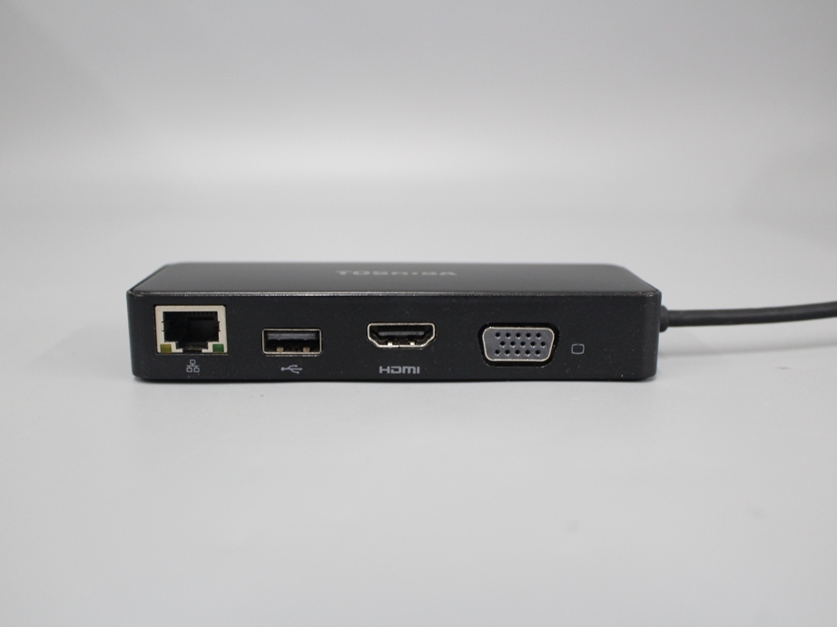 ●送料無料 中古良品 東芝 USB Type-C USB-C to HDMI VGA Travel Adapter PA5272U-2PRP ポート拡張アダプター　⑤