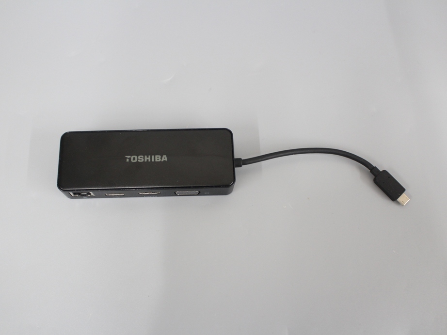 ●送料無料 中古良品 東芝 USB Type-C USB-C to HDMI VGA Travel Adapter PA5272U-2PRP ポート拡張アダプター　⑥