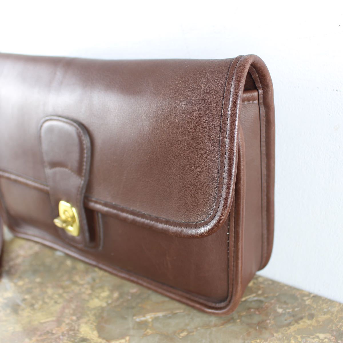 OLD COACH TURN LOCK LEATHER CLUTCH BAG MADE IN USA/オールドコーチターンロックレザークラッチバッグ_画像2