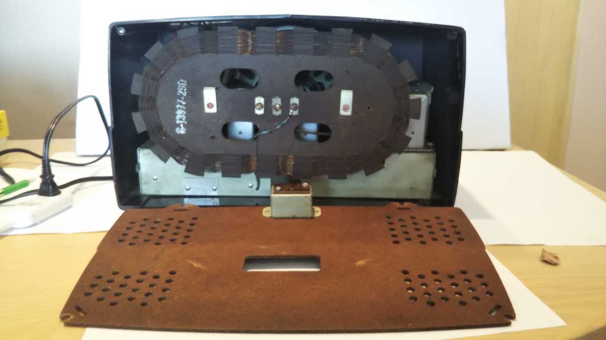 ゼニスZENITH(アメリカ)、真空管ラジオ、7H820型(1948年 ゼニスZENITH(アメリカ)、真空管ラジオ、7H820型(1948年
