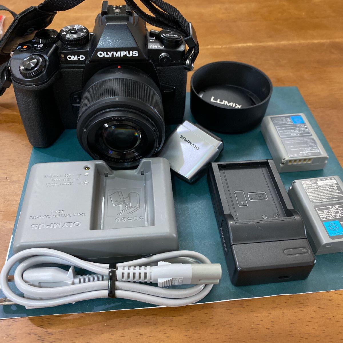 OLYMPUS OM−D E−M1 OM-D E-M1 LUMIX G 25mm/F1 7 ASPH H-H025 OLYMPUS OM−D E−M1 OM-D E-M1 LUMIX G 25mm/F1 7 ASPH H-H025
