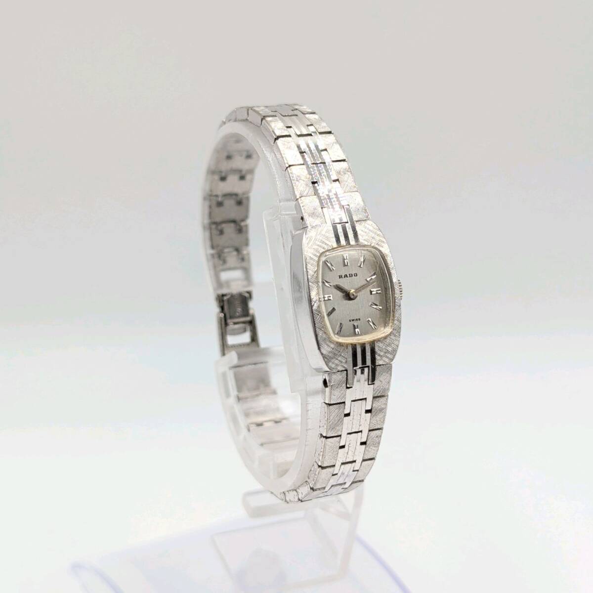 Rado V0-58 Watch Hand-winding Ladies Square Silver Y2K 00S Vintage ラドー 時計 手巻き式 レディース スクエア シルバー 不動品_画像4