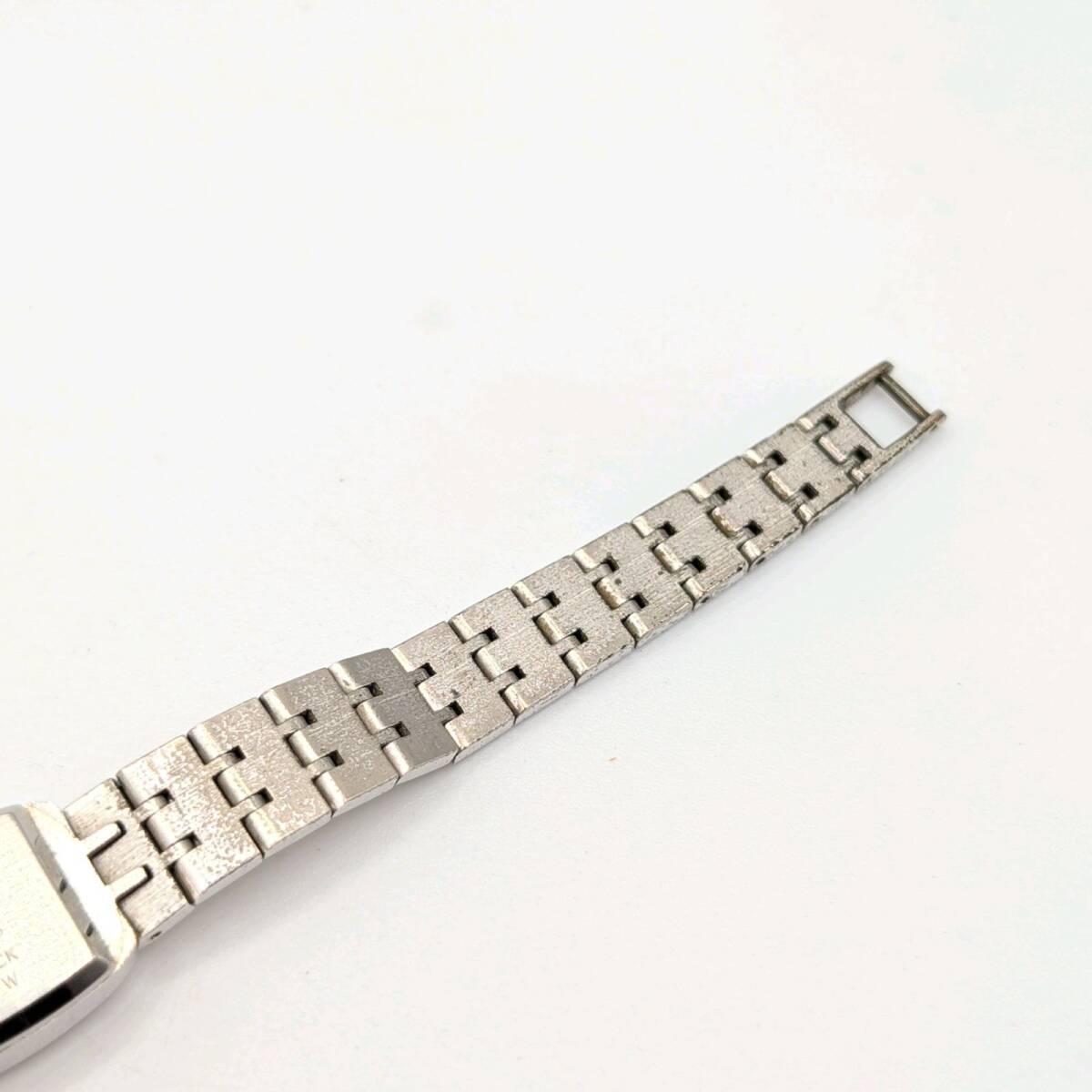 Rado V0-58 Watch Hand-winding Ladies Square Silver Y2K 00S Vintage ラドー 時計 手巻き式 レディース スクエア シルバー 不動品_画像10