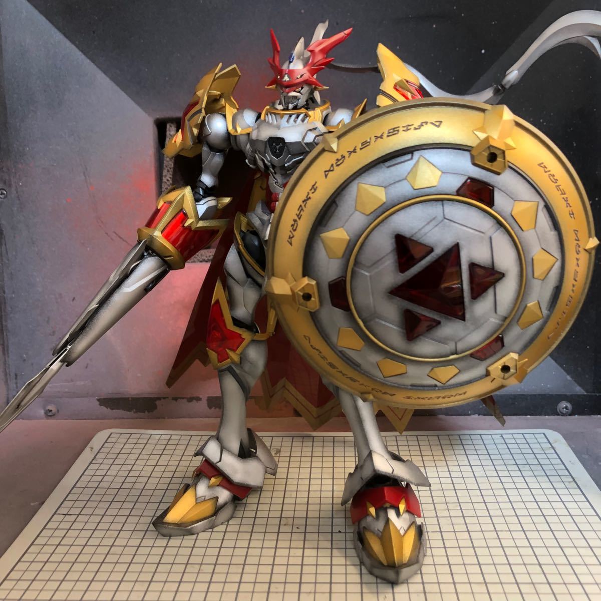 デュークモン プラモデル 塗装済み完成品 デジモン
