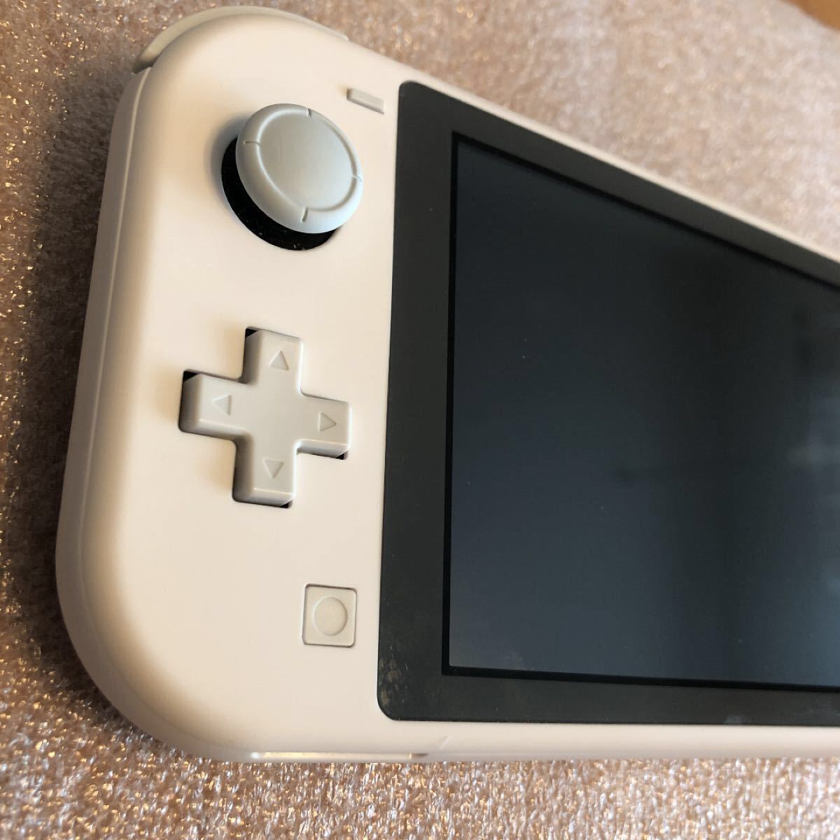 ジャンク】本体のみ ニンテンドースイッチライト ホワイト ジャンク】本体のみ ニンテンドースイッチライト ホワイト