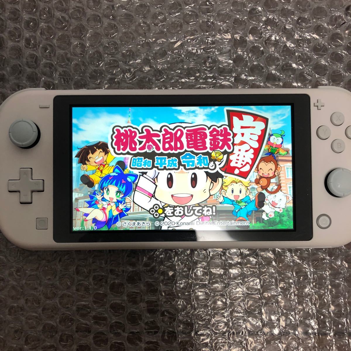 ジャンク】本体のみ ニンテンドースイッチライト ホワイト ジャンク】本体のみ ニンテンドースイッチライト ホワイト