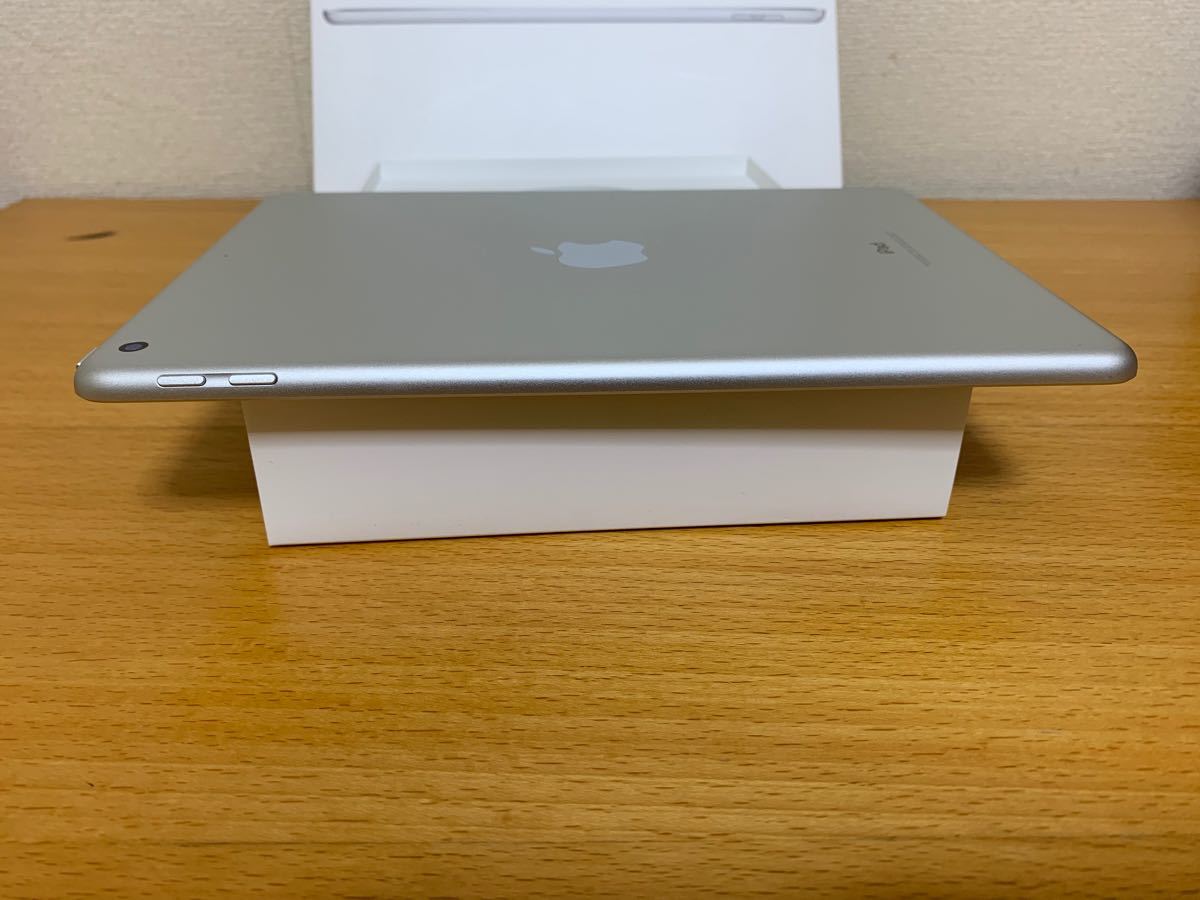 新品同品 Apple iPad 9 7インチ Wi-Fi 第6世代 MR7K2J/A A1893 新品同品 Apple iPad 9 7インチ Wi-Fi 第6世代 MR7K2J/A A1893