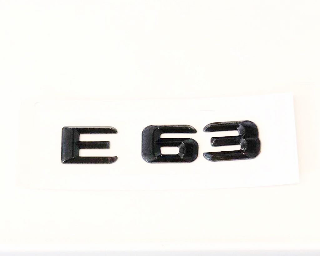 即納◎送料込み◎E63 黒 リアエンブレム ベンツ Eクラス AMG リア トランク ブラックエンブレム 3Dエンブレム 立体 社外品_画像2
