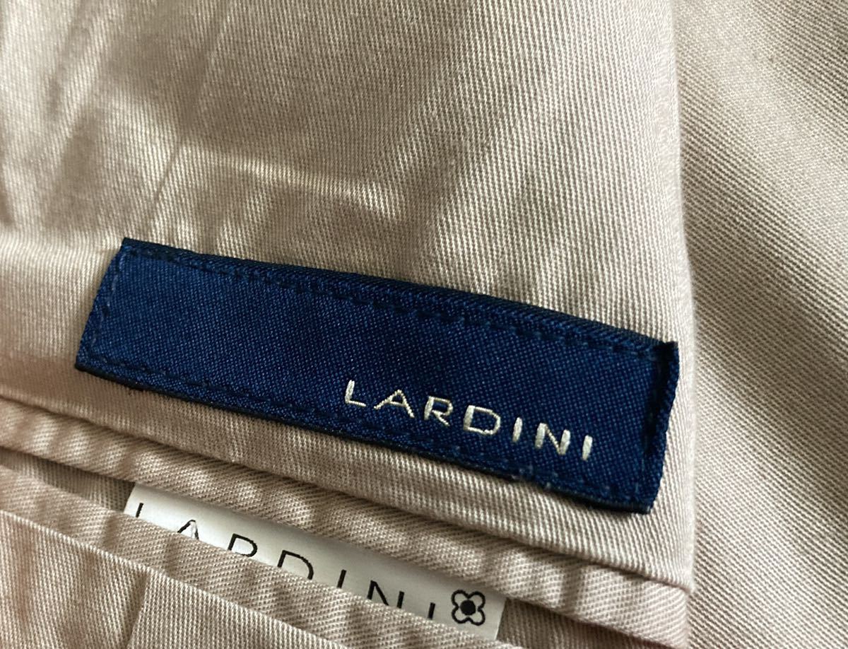 格安 価格でご提供いたします LARDINI ラルディーニ ジレ ベスト44