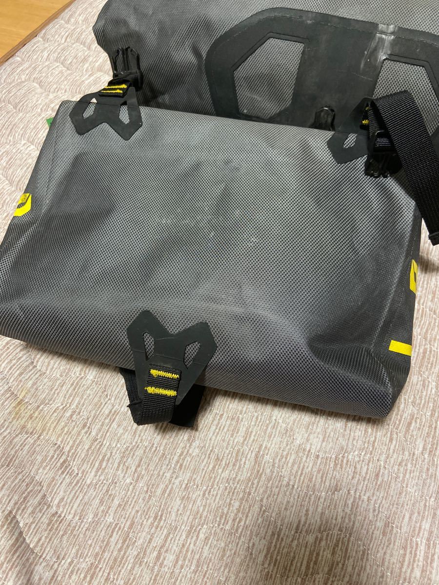 アピデュラ ハンドルバーバッグドライ 9L 他 APIDURA|Yahoo アピデュラ ハンドルバーバッグドライ 9L 他 APIDURA|Yahoo