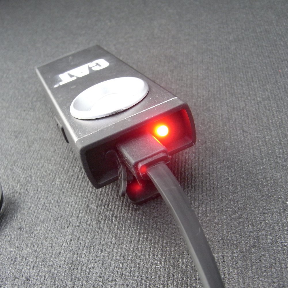 ★CAT LIGHT★　ＣＡＴ　ポケットスポットライト　USBリチャージブル　充電式　携帯用LEDライト　クリップ付き　ミニワークライト