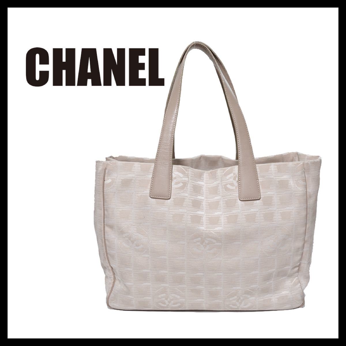 美品　CHANEL(シャネル)ニュートラベルライン トートMM