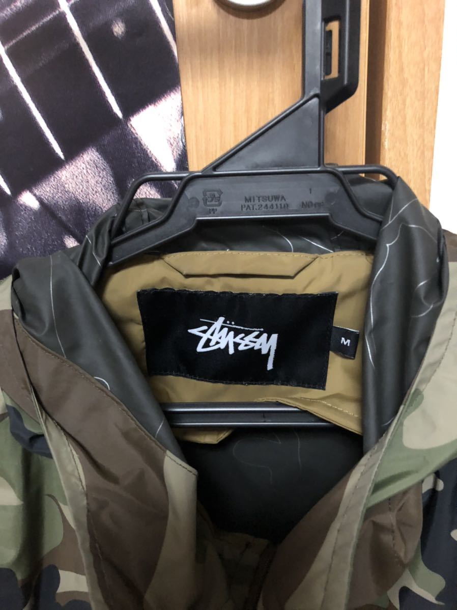 stussy ナイロンジャケット　即決のみ送料込み_画像3