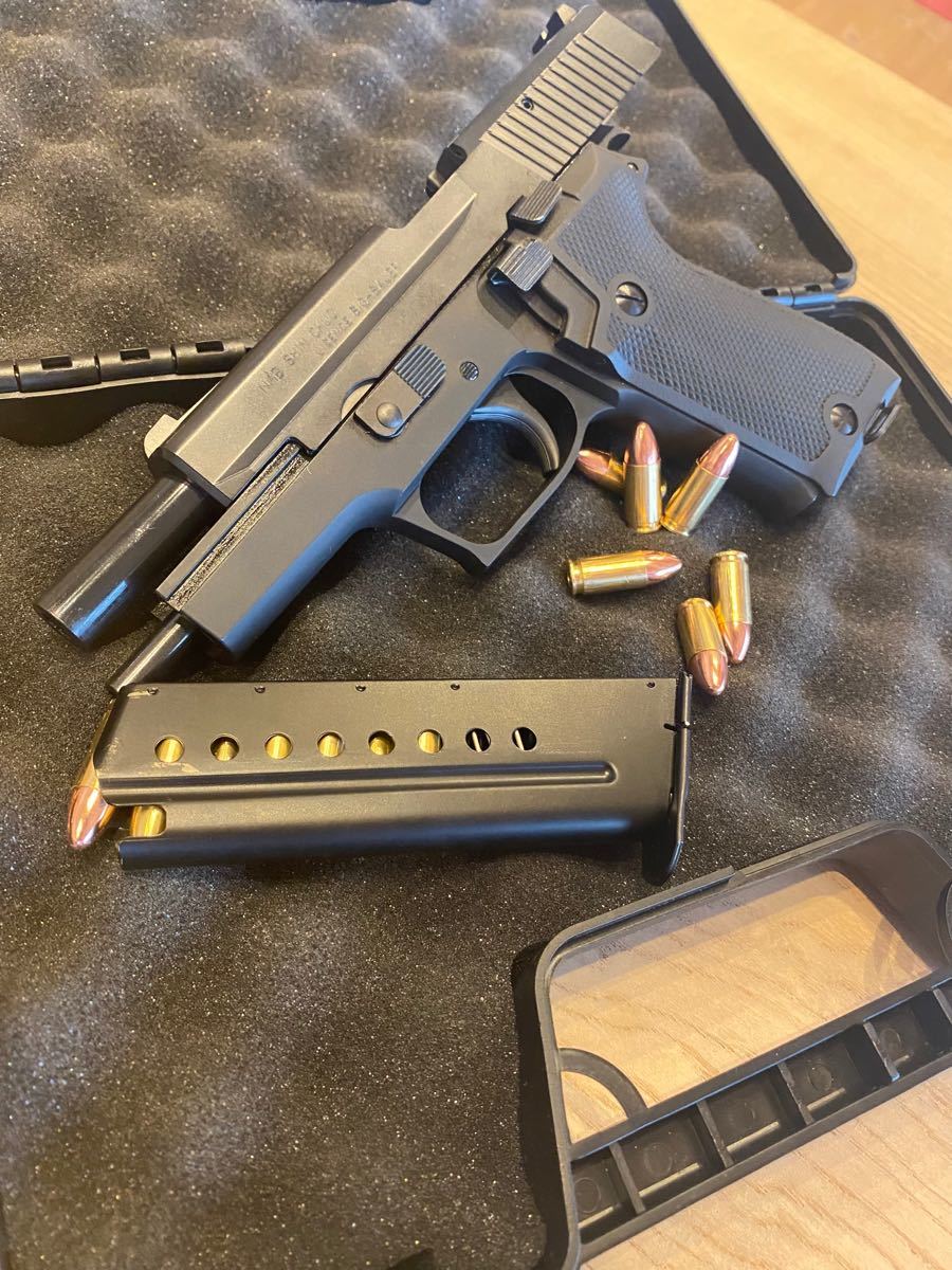 人気100%新品 送料無料 タナカ 発火モデルガン SIG P220 航空自衛隊