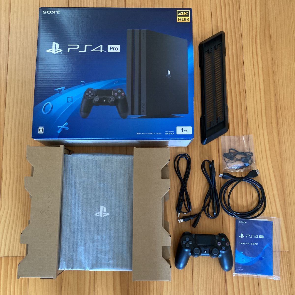 PlayStation 4 PRO ジェット・ブラック CUH-7200BB01 1TB 縦置きスタンド付