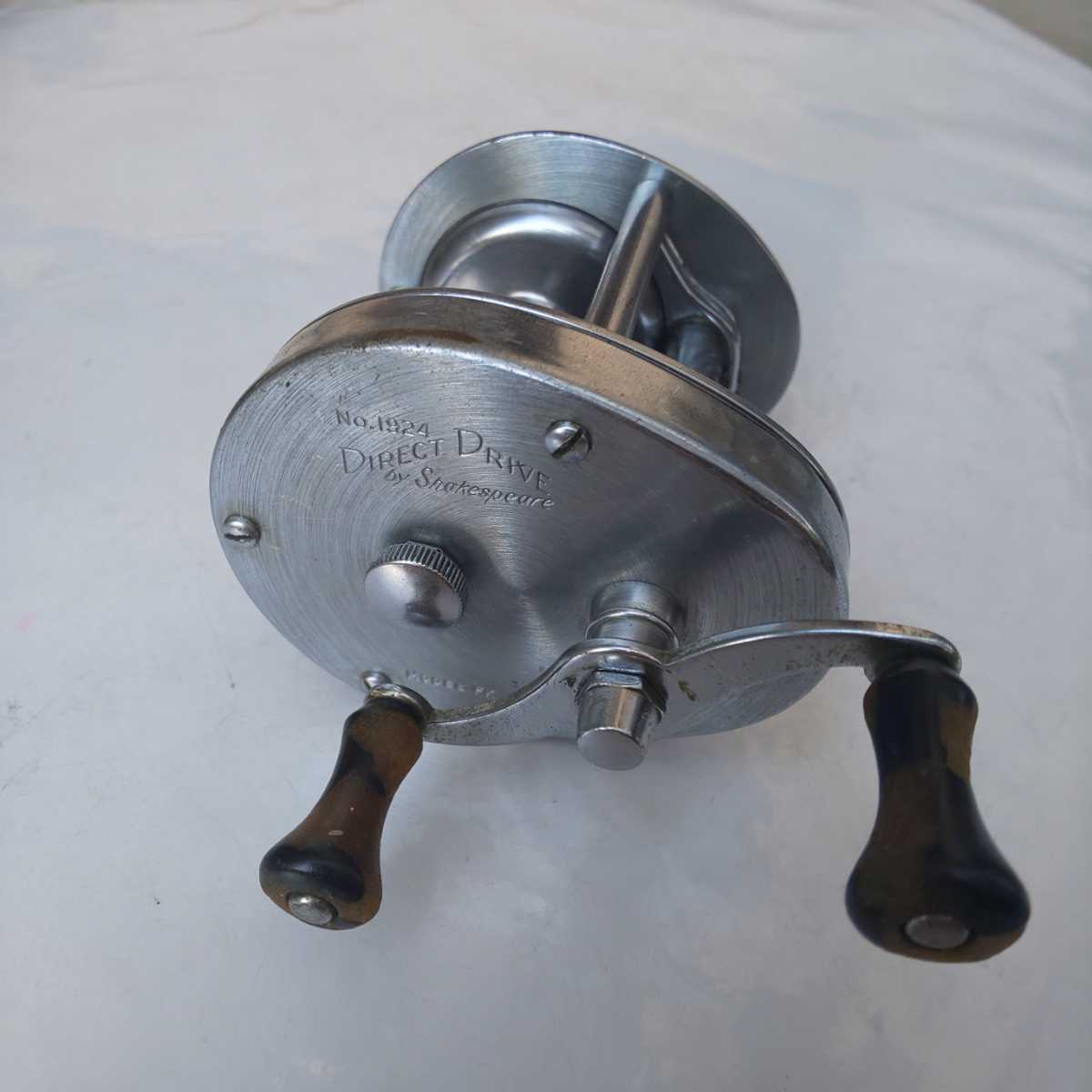vintage shakespeare Direct Drive no.1924 model FK old reel USA