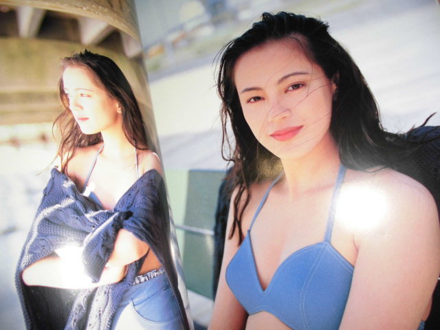 Yahoo!オークション - 写真集//牧瀬里穂/riho makise Yahoo!オークション - 写真集//牧瀬里穂/riho makise