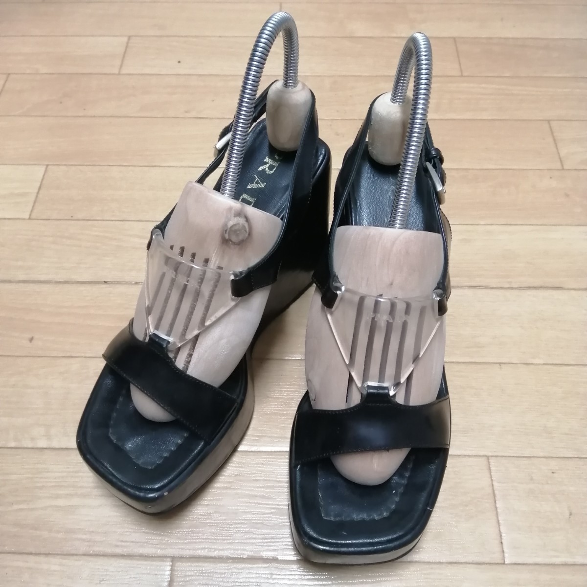 PRADA プラダ/ サンダル 厚底 黒 ブラック イタリア製 23.5cm程度 期間限定超特価 PRADA 厚底サンダル 23.5 サンダル