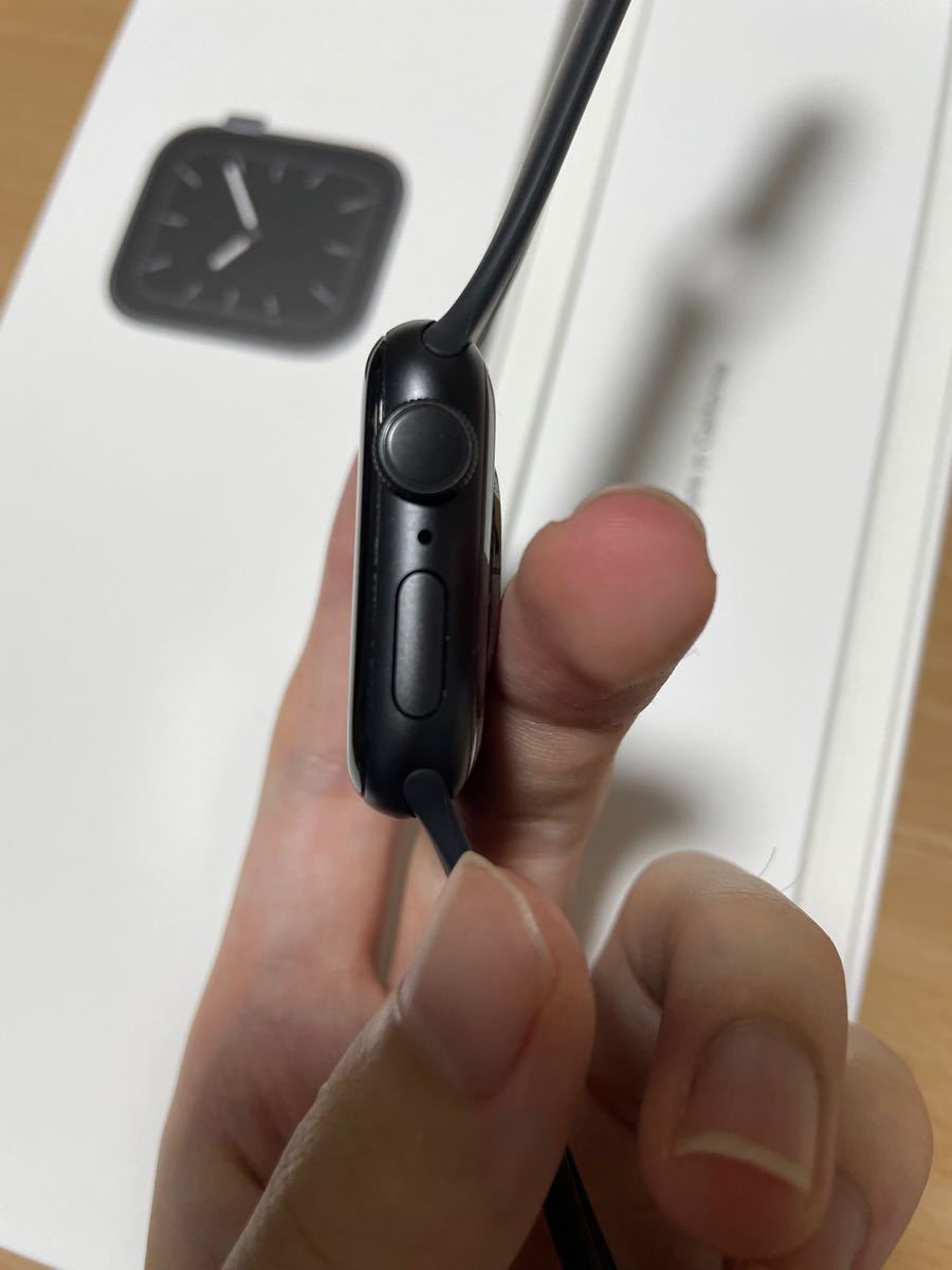 人気沸騰】 即購入OK!早い者勝ち!Apple Watch5 44mm スペースグレー