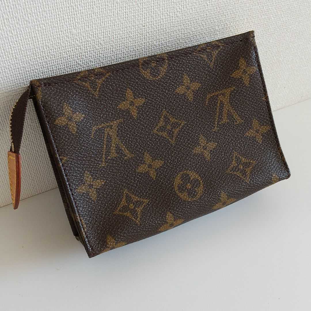 LOUIS VUITTON ルイヴィトン モノグラム ポッシュトワレ gruporio.net