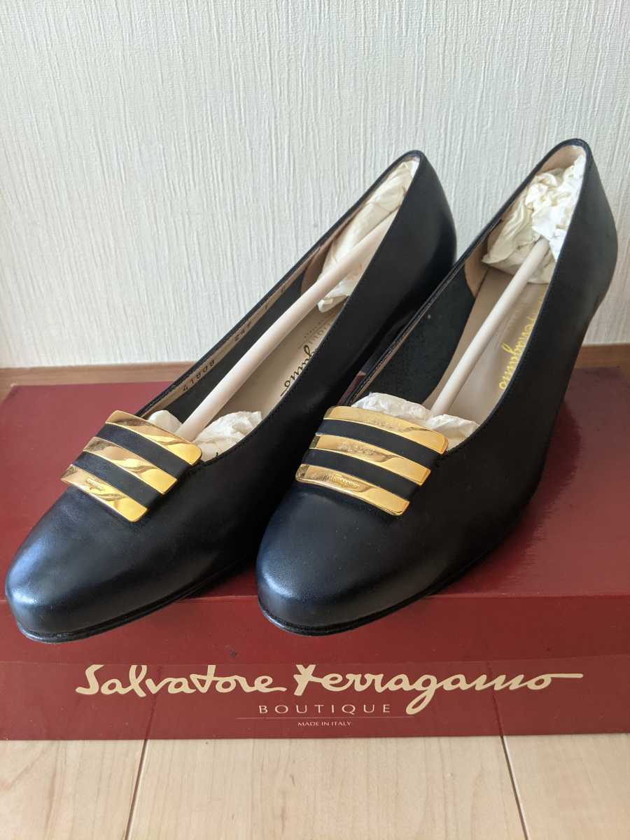 ギフ_包装】 Salvatore Ferragamo サルヴァトーレフェラガモ パンプス