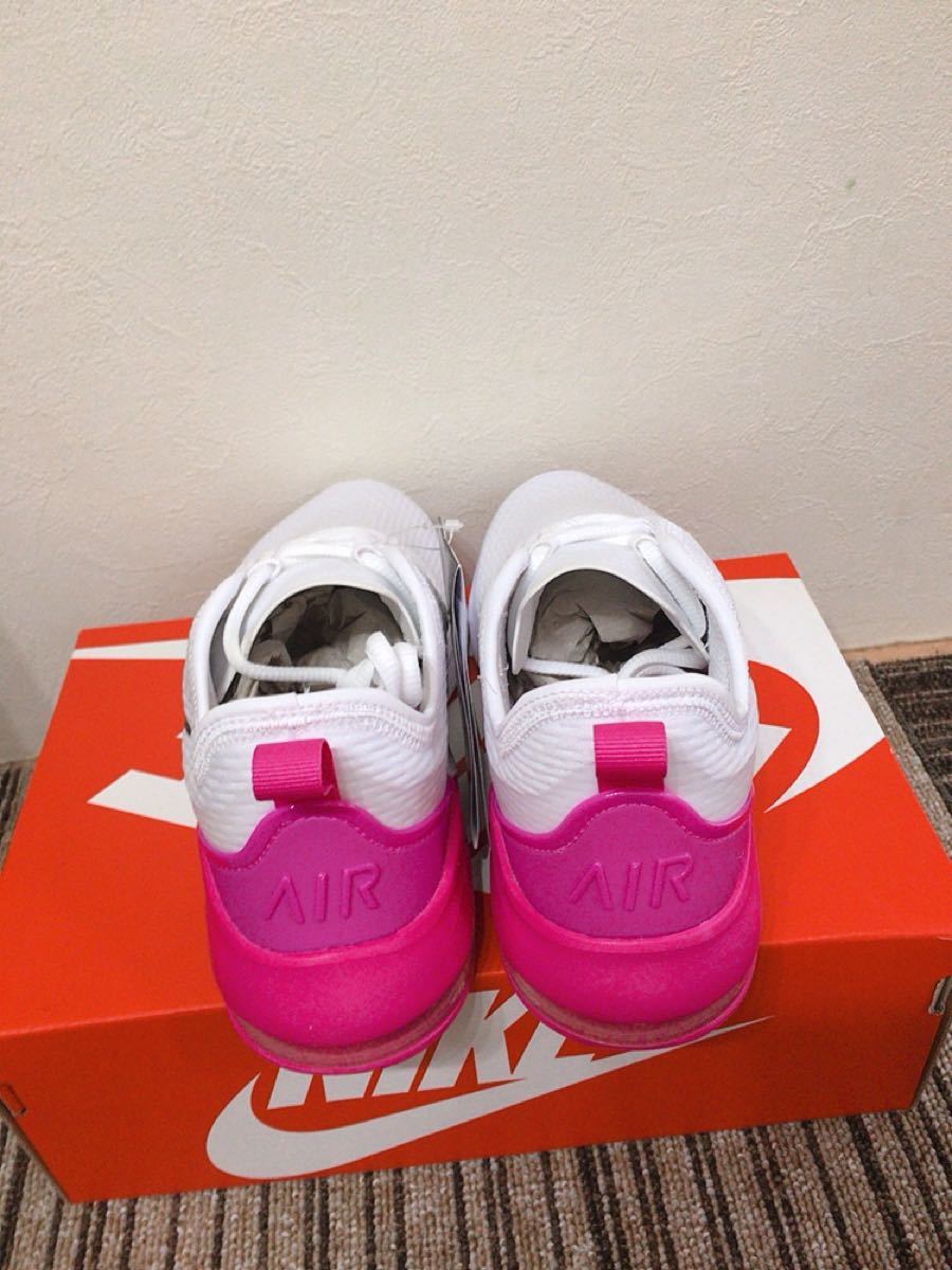 [ナイキ] WMNS AIR MAX MOTION 2 WHITE/BLACK/PALE PINK 22.5cm