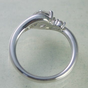 婚約指輪 エンゲージリング ダイヤモンド 0.4カラット プラチナ 鑑定書付 0.46ct Eカラー VS2クラス 3EXカット GIA 22390-4049 HKER*0.4