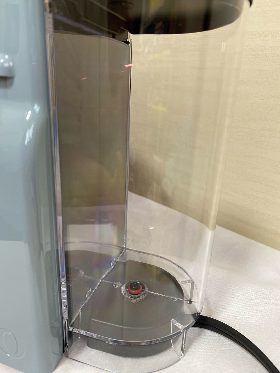 限定カラー】ネスプレッソ コーヒーメーカー イニッシア C40 限定カラー】ネスプレッソ コーヒーメーカー イニッシア C40
