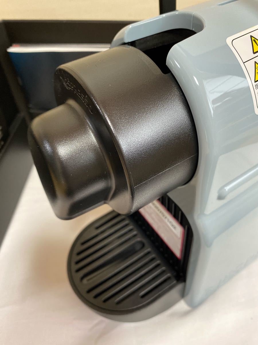 限定カラー】ネスプレッソ コーヒーメーカー イニッシア C40 限定カラー】ネスプレッソ コーヒーメーカー イニッシア C40
