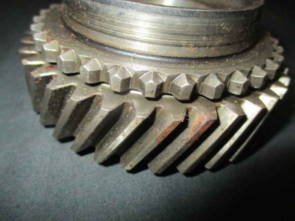 # Ferrari 348 5 speed pinion gear used 138512 70000592 parts taking equipped mission gearbox manual PINION FOR 5TH GEAR (Z.31)#