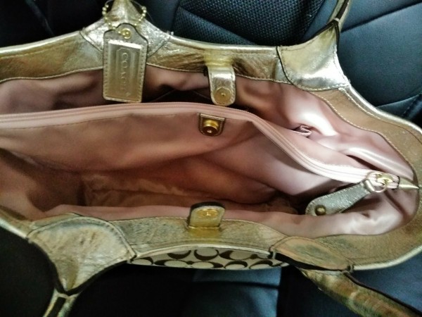好評NEW COACH フラワーパンチングトートバッグの通販 by mai's shop