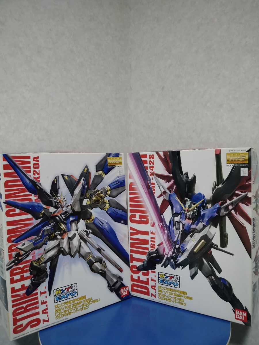 【未使用】ガンプラexpo限定 ストライクフリーダムガンダム、ディスティニーガンダム クリアカラーバージョン 1/100 玩具 プラモデル_画像1