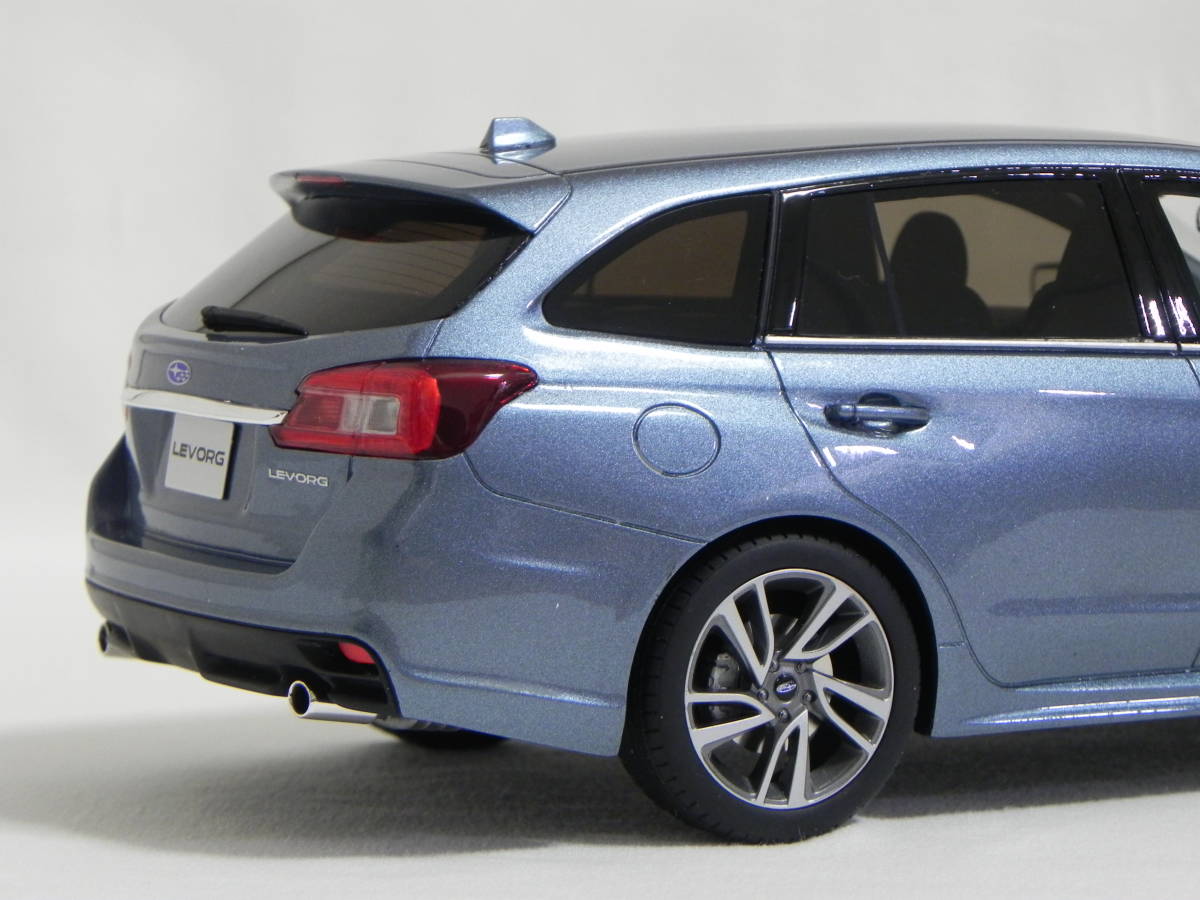京商 samurai 1/18 スバル レヴォーグ 1.6 GT-S Eyesight スティール