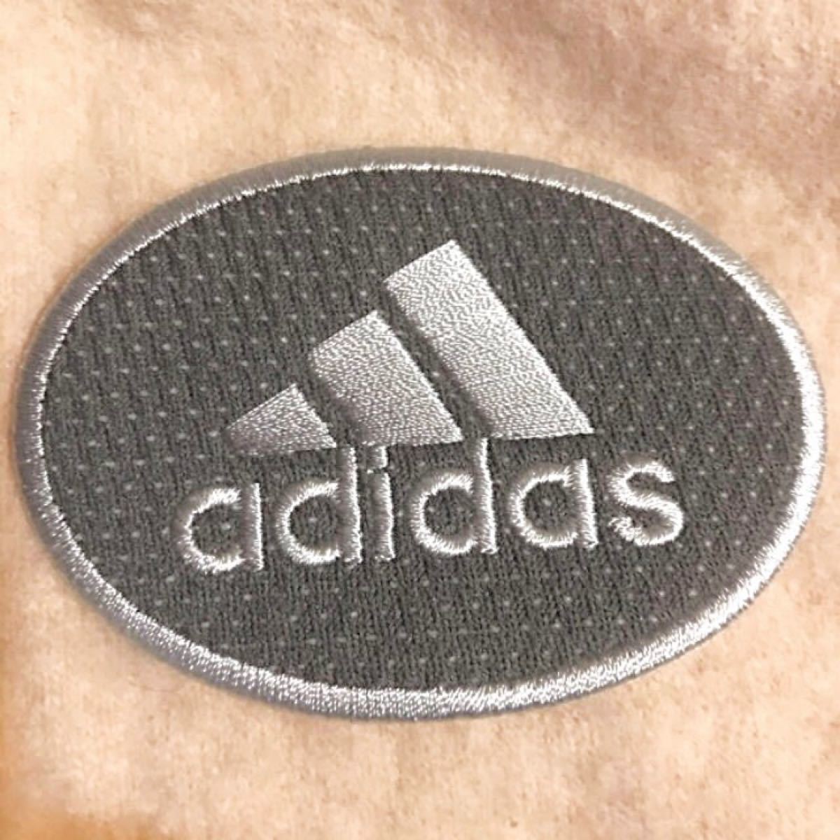 adidas アディダス　2枚セット　アイロンワッペン　ワッペン　刺繍ワッペン