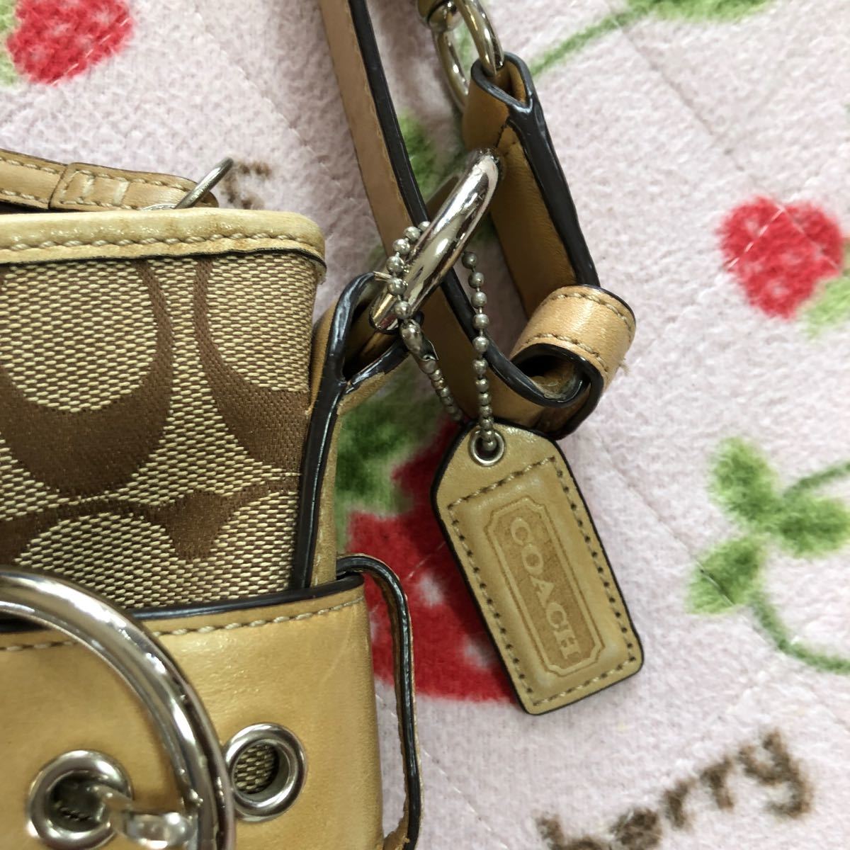 COACH シグネチャー コーチ COACHショルダーバッグ ショルダーバッグ ダッフルバッグ かばん レザーショルダーバッグ