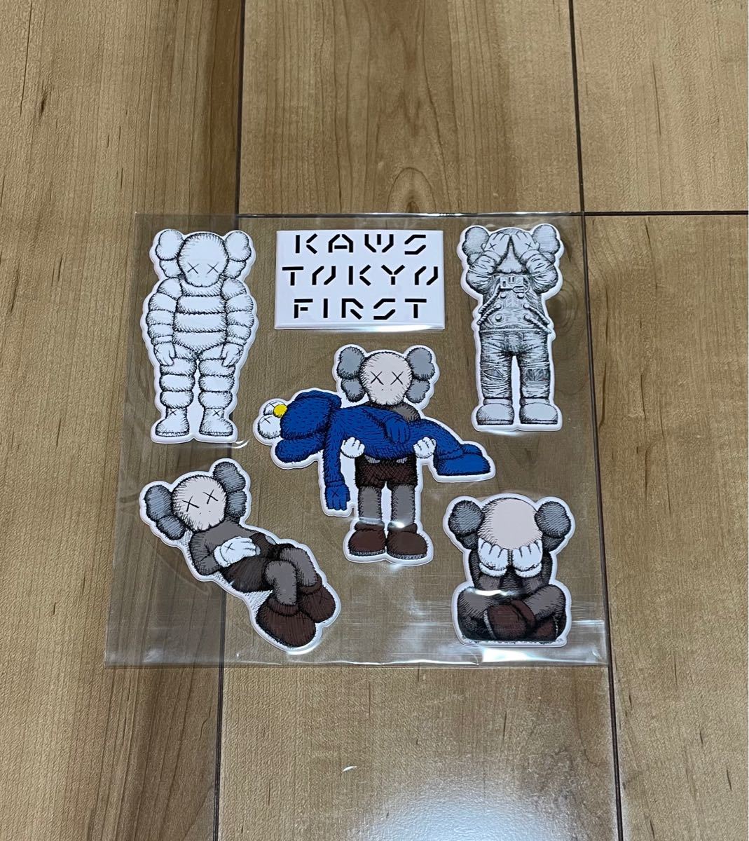 KAWS TOKYO FIRST ステッカー-