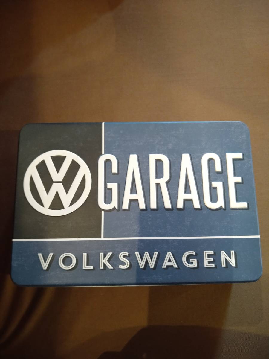 希少　VW フォルクスワーゲン　GARAGE 箱　ヴィンテージ　ブリキ　型押し　BOX 車検証入れ　取説入れ　タイプⅡ　ワーゲンバス　ビートル　_画像1
