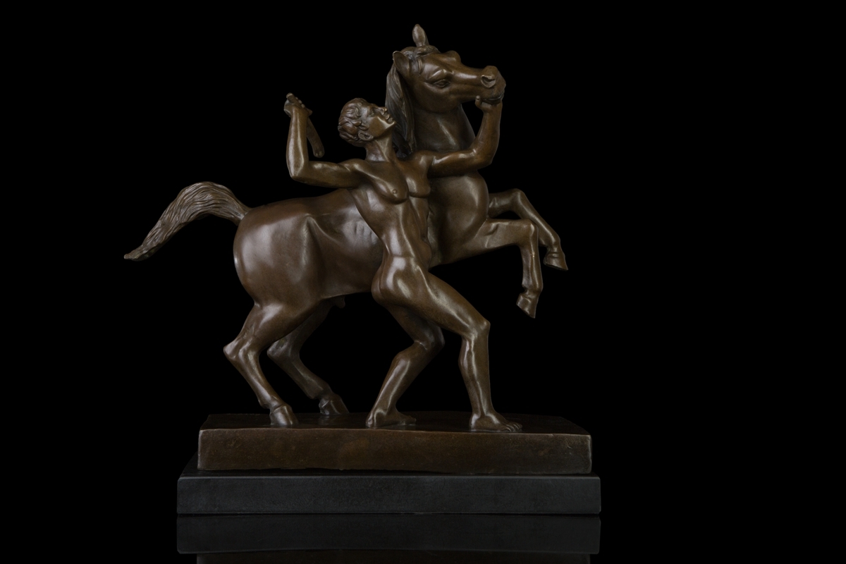 独特な 【送料無料】 【永楽】人気ブロンズ像　馬と裸男　インテリア　彫刻　銅像 西洋彫刻