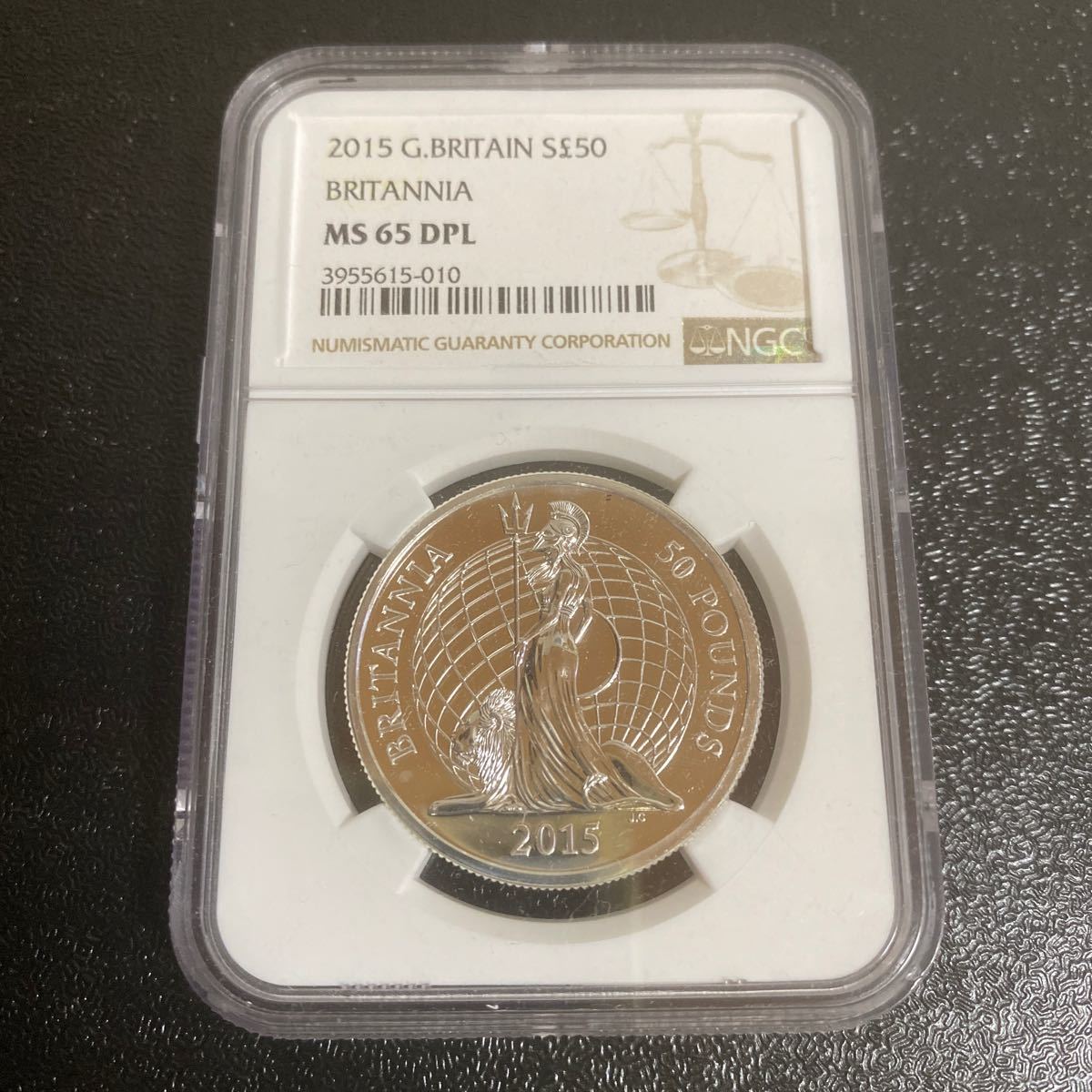 銀貨　99.9% 純銀　シルバー　ウナ　ライオン　ブリタニア　銀貨　NGC 鑑定済み　英国　イギリス　ロイヤルミント 2015