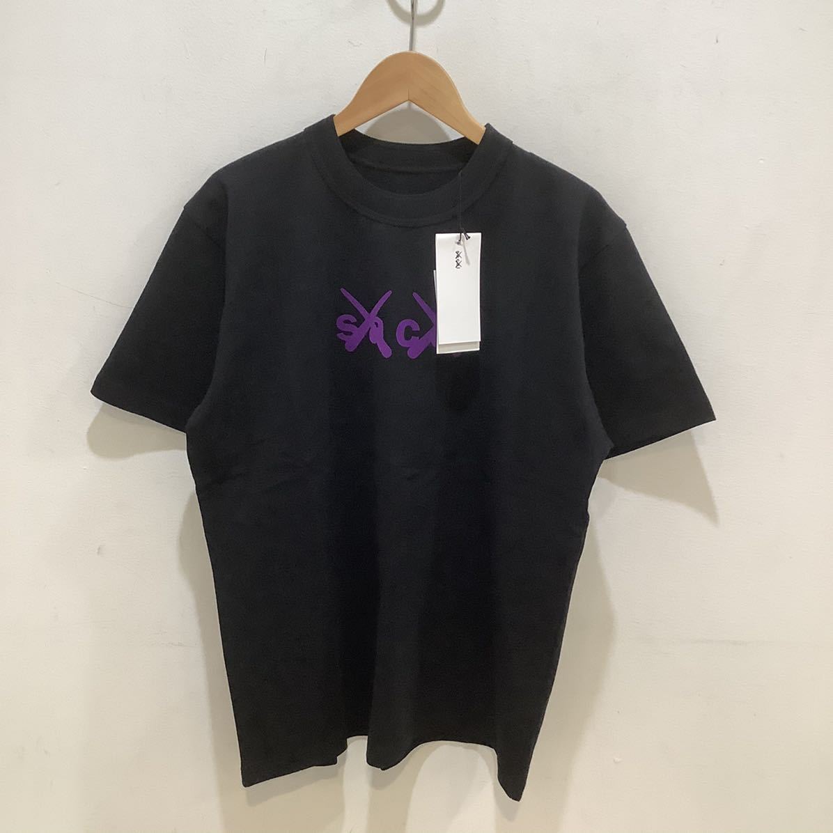 64%OFF!】 24時間以内発送 sacai KAWS T-Shirtサイズ2 Black tdh