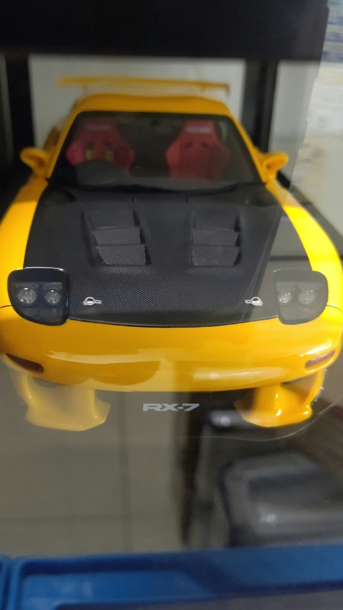 イグニッションモデル 1/18 マツダ RX-7 FD3S RE雨宮 イエロー イグニッションモデル 1/18 マツダ RX-7 FD3S RE雨宮 イエロー