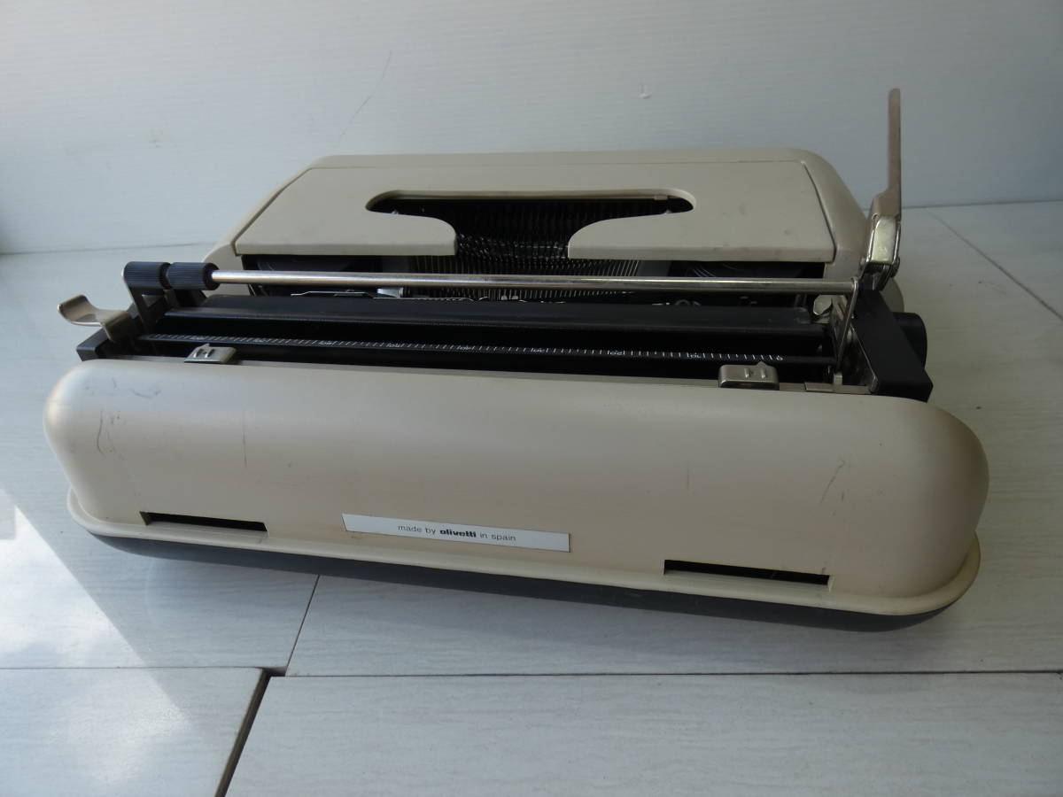 ★olivetti オリベッティ タイプライター LETTERA34 昭和レトロ 　アンティーク　　動作未確認　z01460_画像6