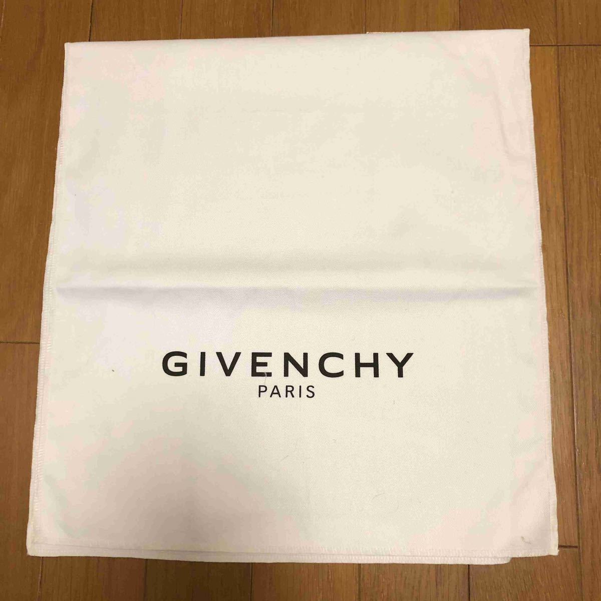 正規 Givenchy ジバンシィ 付属品 保存布 白 サイズ 縦 77cm 横 35cm_画像1